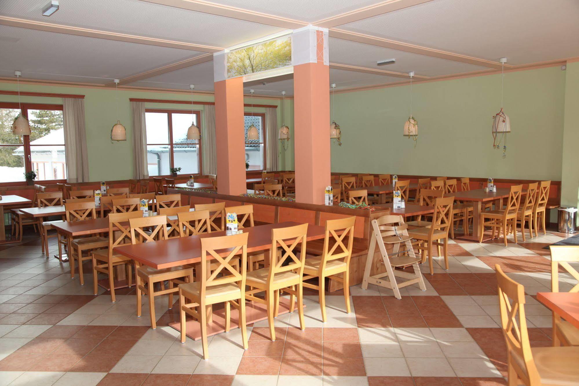 Jufa Hotel Hochrindl Extérieur photo